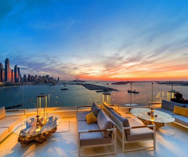 Buy luxury penthouse in Dubai